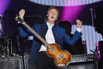 ポール・マッカートニー、高校時代の「ノート」が予想額10倍の約680万円で落札 画像