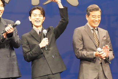 舘ひろし、初めて菅田将暉に嫉妬？「この顔で、このスタイルで…モテないわけがない！」 画像