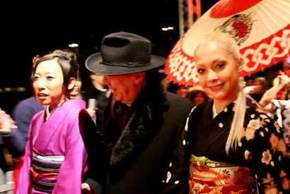 土屋アンナ、蜷川実花がレッドカーペットを花魁道中！『さくらん』ベルリン映画祭公式上映＆レッドカーペット 画像