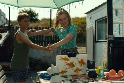 少年少女がノリノリで歌い踊る！『恐竜が教えてくれたこと』本編映像入りMV解禁 画像