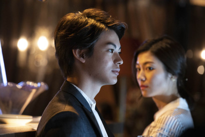 瀧内公美＆神尾楓珠、“裏と表”で揺れ動く『裏アカ』場面写真9点 画像