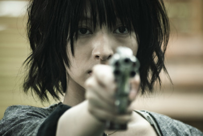 村上虹郎主演『銃』、日南響子主演で新たに描く『銃 2020』公開決定 画像