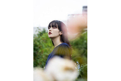 おうち時間の過ごし方は？青柳文子は“有名だけど観てなかった作品”をじっくりと 画像