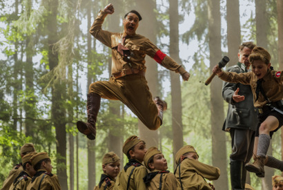 スカーレット・ヨハンソンらの名演覗く『ジョジョ・ラビット』6分半の本編映像公開 画像