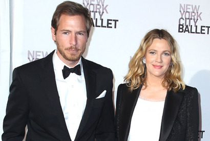 ドリュー・バリモア、三度目の正直？　アート・ディーラーのW・コペルマン氏と挙式 画像