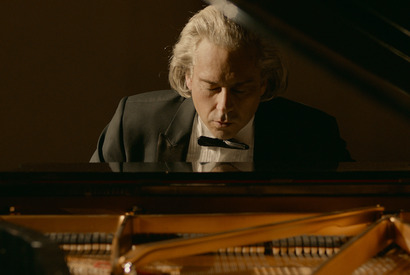 バッハに愛されたピアニストの実話を描く『マイ・バッハ 不屈のピアニスト』予告 画像