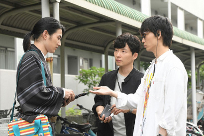 綾野剛“伊吹”と星野源“志摩”の抱擁に感動の声多数…「MIU404」9話 画像