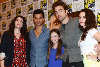 『トワイライト・サーガ』最終作で登場の注目美少女に各国記者たち、大興奮！ 画像