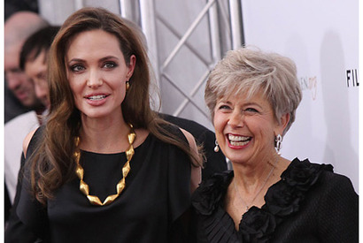 アンジー、ブラピとの結婚を前に骨肉の嫁姑バトル勃発!? 画像