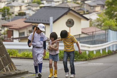 愛犬“サクラ”の名前の由来とは？北村匠海のナレーション入り『さくら』本編映像 画像