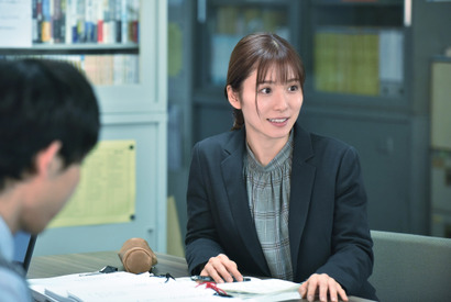 松岡茉優、大泉洋は「スタンダップコメディアンのよう」現場を盛り上げる存在 画像