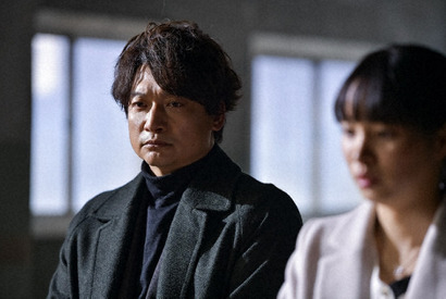 香取慎吾“万丞”の語りに「胸が熱くなりました」「瞳に吸い込まれそう」の声続々…「アノニマス」3話 画像