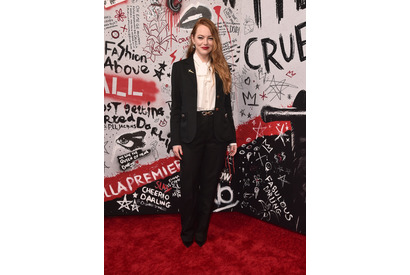 エマ・ストーン、『クルエラ』プレミアに笑顔「1年半ぶりにドレスアップした」 画像