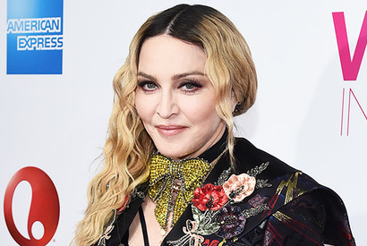 マドンナ、15歳の息子のドレス姿をインスタグラムで披露「自信がすべて」 画像