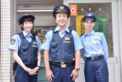 ムロツヨシ、戸田恵梨香＆永野芽郁と「がんばるぞー」「ハコヅメ」緊張感持ってクランクイン 画像