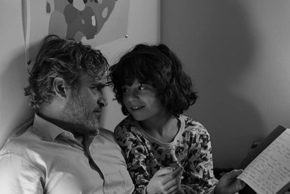 「A24」とホアキン・フェニックスがタッグを組んだ『C'mon C'mon』の予告編が公開 画像