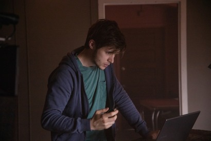 アナログ捜査官が“闇のアマゾン”運営者を追う！驚愕の実話から生まれた『シルクロード.com 』1月公開 画像