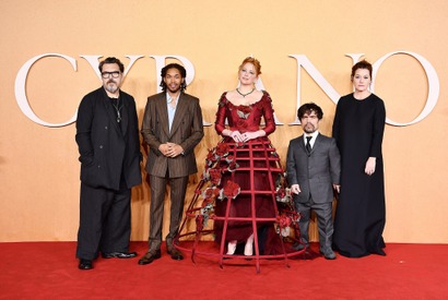 ピーター・ディンクレイジ、映画賞に続々ノミネートは「とても嬉しい」『シラノ』UKプレミア 画像