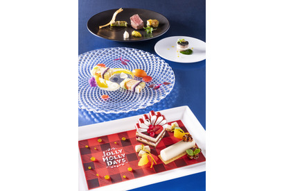 【ディズニー】プレゼントボックスに見立てたデザートプレートがかわいい！大人気ホテルのXmasメニューを紹介 画像