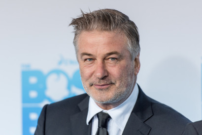 銃誤射事故のアレック・ボールドウィン、保安官事務所からのスマホ提出の要請に従わずまもなく1か月 画像