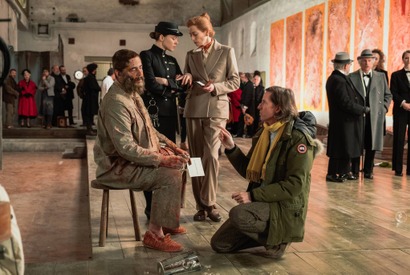 「家族の一員になれて光栄」キャスト＆スタッフの信頼関係映し出す『フレンチ・ディスパッチ』メイキング映像 画像