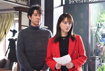 綾瀬はるか＆大泉洋の“バディ”誕生に期待の声高まる…2話にして回収されたタイトルに触れた投稿も「元彼の遺言状」2話 画像