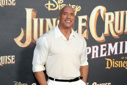 ドウェイン・ジョンソン、自分の“等身大パネル”とプロムに参加したファンにメッセージ「大変光栄だよ」 画像