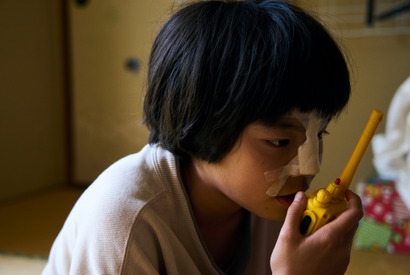 『こちらあみ子』大沢一菜の“あみ子”に語りかける主題歌「もしもし」入り予告編 画像