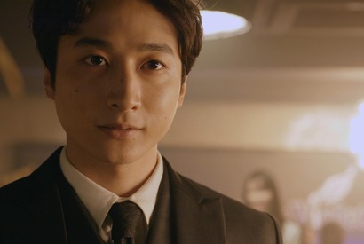 小関裕太が闇カジノの支配人に　アンダーワールド・ピカレスクドラマ「ブラック／クロウズ」放送 画像