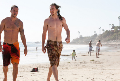 アーロン・ジョンソン＆テイラー・キッチュ　『野蛮なやつら』イケメンコンビに注目！ 画像