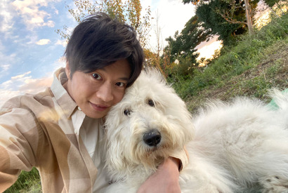 田中圭×俳優犬ベック『ハウ』仲良しオフショット映像公開 画像