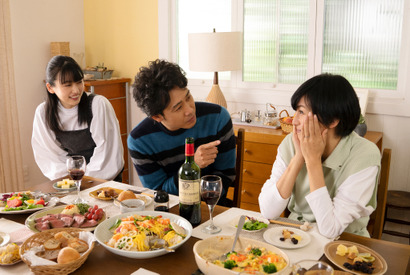 大泉洋演じる主人公一家の歴史感じる『月の満ち欠け』場面写真 画像