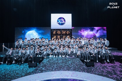 「ボイプラ」#5は初の生存者発表式、グループバトルを経て生き残る52名が明らかに 画像