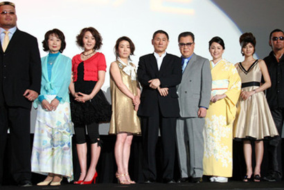 北野武ばんざい！　カンヌを驚かせた“ちょんまげ頭”は清原との約束!? 画像