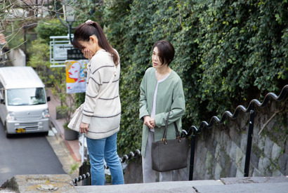 『波紋』筒井真理子＆津田絵理奈、「どうします？今の話」一触即発の本編映像解禁 画像