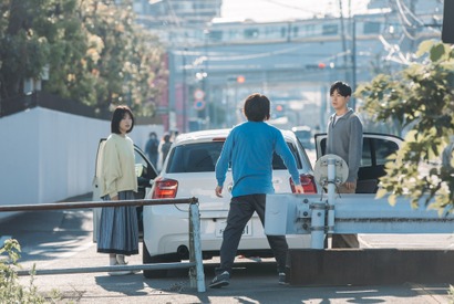 倉悠貴＆芋生悠『こいびとのみつけかた』愛おしい2人が木の葉を辿って出会う予告編 画像