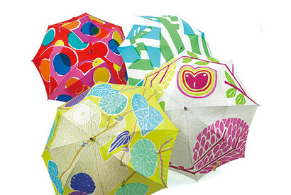 マリメッコのデザインを手掛ける日本人テキスタイルデザイナー、鈴木マサル傘展 画像