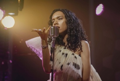 「女王蜂」アヴちゃん、「パリピ孔明」マリア・ディーゼル役に抜擢 スペシャル音楽映像解禁 画像