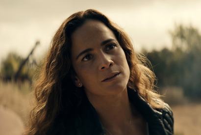 “謎の占い師”演じたアリシー・ブラガ「ロドリゲス監督との仕事は最高」『ドミノ』メイキング＆場面写真 画像