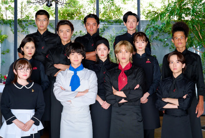 高橋文哉＆志尊淳＆小芝風花らレストラン「K」の集合写真！「フェルマーの料理」追加キャスト 画像