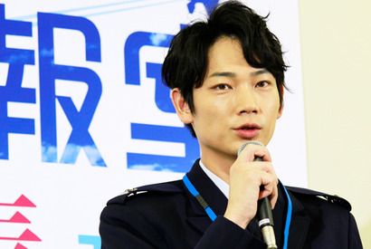 【PHOTOレポート】自衛官姿の綾野剛に制服萌え！「空飛ぶ広報室」で演じるピュア男子 画像