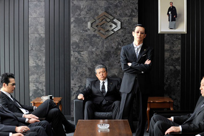 “全員悪人”男たちの決戦！『アウトレイジ　ビヨンド』特製タオルを3名様プレゼント 画像