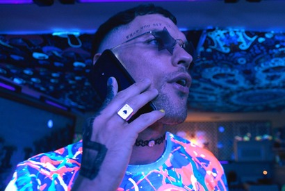 「ブッ飛んでる映画」『モナ・リザ アンド ザ ブラッドムーン』“謎のDJ”エド・スクラインが語る 画像