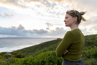 キャスト＆製作陣がロケ地「ブレマーベイ」について語る『ブルーバック』インタビュー映像 画像