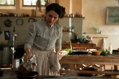 ジュリエット・ビノシュの“内なる強さ”で「説得力が生まれた」『ポトフ 美食家と料理人』 画像