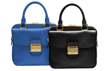 「ミュウミュウ」が期間限定イベントを開催　限定アイテムにフォトシューティング体験も 画像