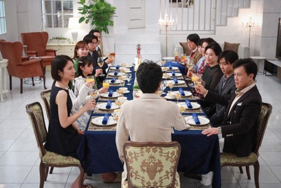 羨望を集める戸田菜穂“香織”一家を襲う悲劇に「不穏すぎる」の声上がる…「スカイキャッスル」1話 画像