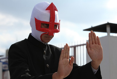 クドカン×草なぎ剛の初タッグ！『中学生円山』特製ピンズ5名様にプレゼント 画像