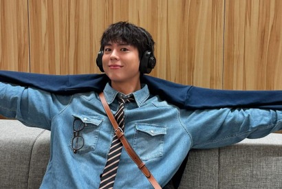 俳優パク・ボゴム、大人のプレッピースタイルが可愛すぎ！「ほっこりする」近況写真【PHOTO】 画像