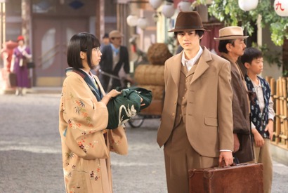 一瞬映った人影に「ホラーだ」「まじ怖い」…恐怖でSNSざわつく「嘘解きレトリック」第4話 画像